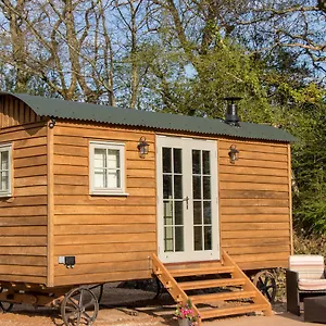 Luxury Shepherds Hut Lodge
